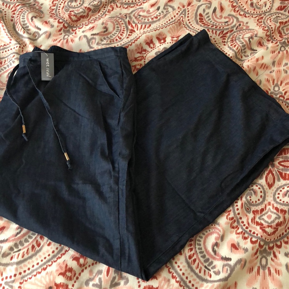 Super cute wide leg pants